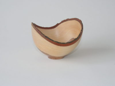 Bark edged bowl in plum