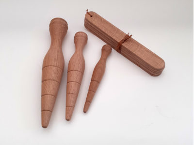 Set Oak Dibbers with plant labels