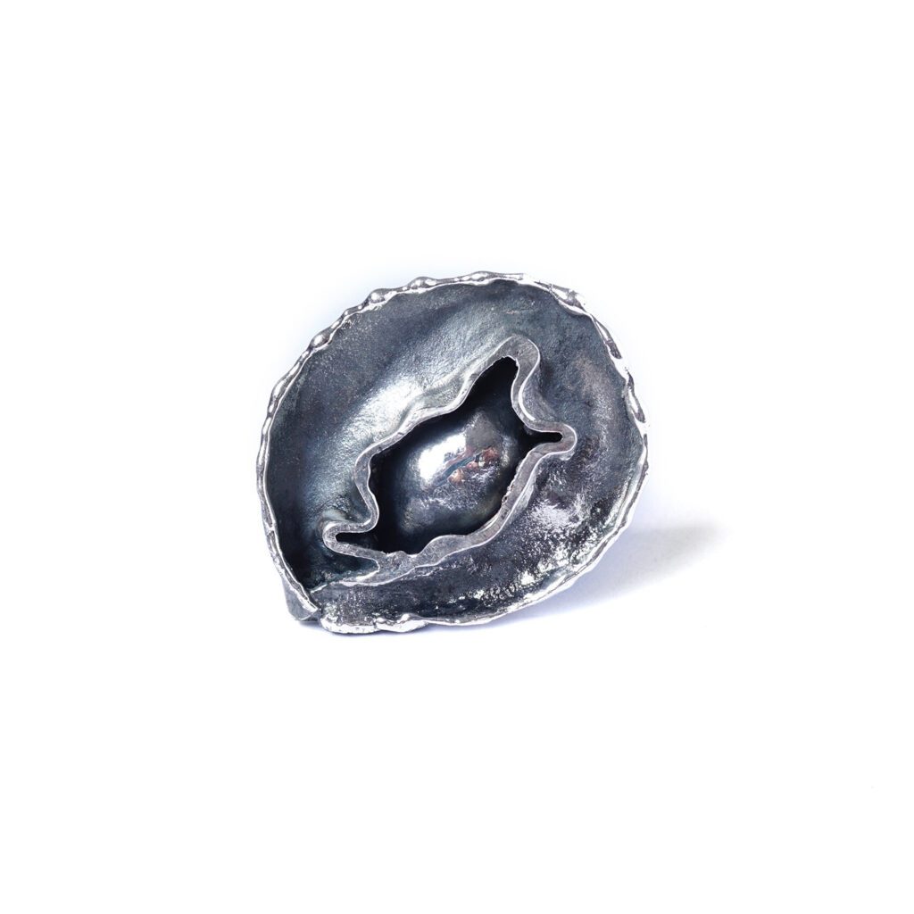 Repousse Cell Ring
